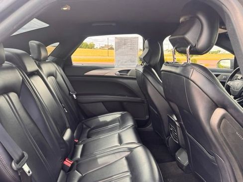 Used 2019 Lincoln MKZ Premiere AWD/4WD image 28