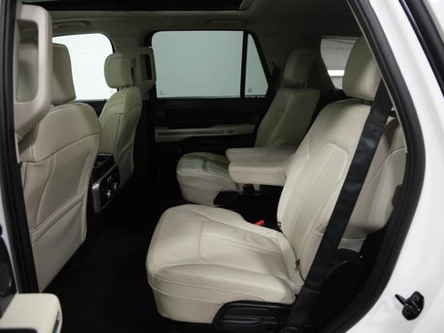 Used 2021 Ford Expedition Platinum image 24