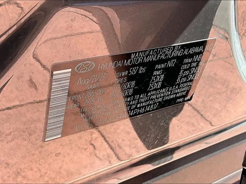 Certified 2023 Hyundai Santa Fe SEL w/ Premium Package FWD image 18