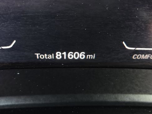 Used 2022 BMW X5 M50i image 32