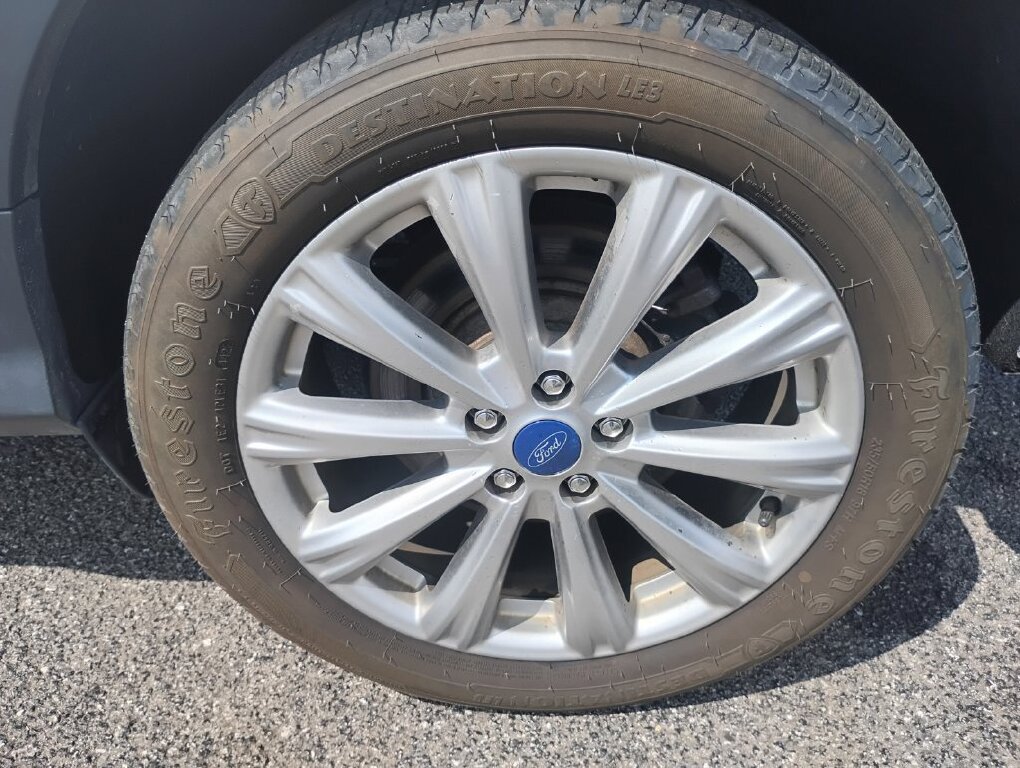 Used 2018 Ford Escape Titanium AWD/4WD image 25