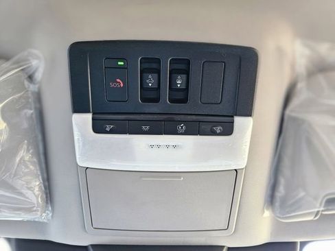 New 2026 Nissan Pathfinder SL w/ SL Premium Package (P04) FWD image 26