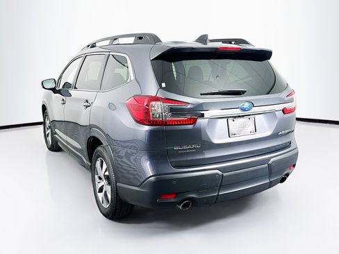 Used 2024 Subaru Ascent Premium w/ Convenience Package image 5