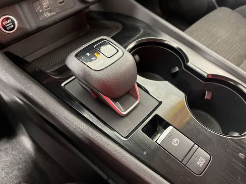 Used 2021 Nissan Rogue SV image 31