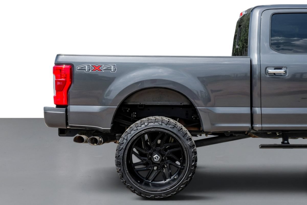 Used 2019 Ford F350 Lariat w/ Lariat Ultimate Package AWD/4WD image 6