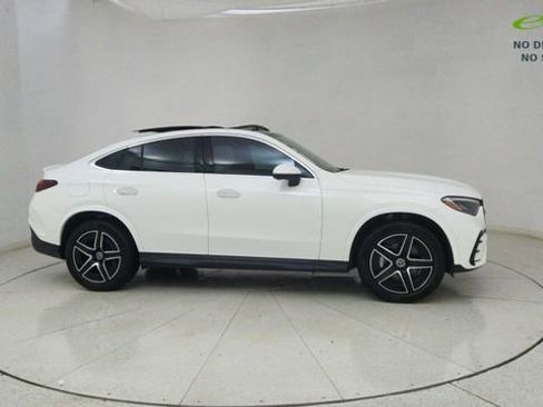 Used 2025 Mercedes-Benz GLC 300 4MATIC image 66