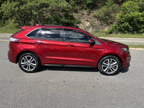 Used 2017 Ford Edge Sport w/ Equipment Group 401A AWD/4WD image 8