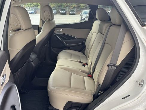 Used 2017 Hyundai Santa Fe Sport image 5