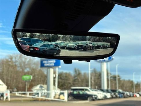 Used 2025 Chevrolet Traverse RS w/ LPO, Floor Liner Package image 33