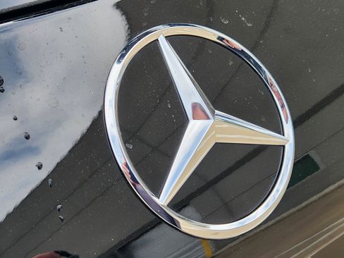 Used 2025 Mercedes-Benz GLB 250 GLB 250 image 10