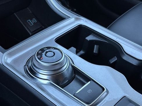 Used 2024 Ford Edge SEL image 24