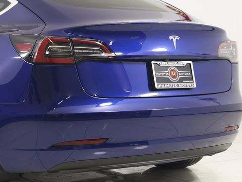 Used 2020 Tesla Model 3 Standard Range image 23
