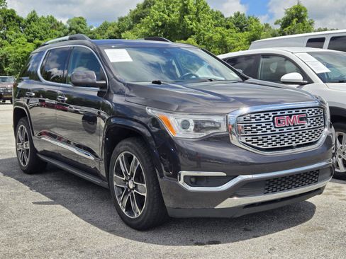 Used 2017 GMC Acadia Denali w/ Technology Package FWD image 1