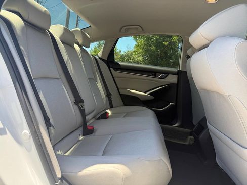 Used 2018 Honda Accord Hybrid image 16
