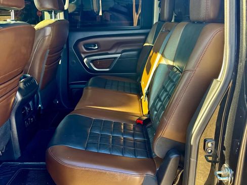 Used 2016 Nissan Titan Platinum Reserve image 18