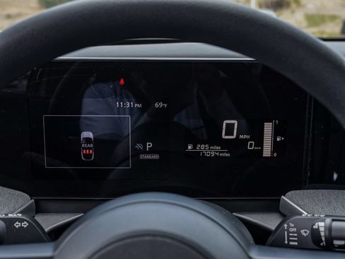 Used 2025 Nissan Kicks SV FWD image 25