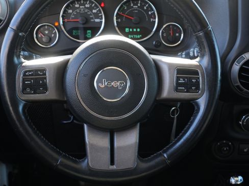 Used 2016 Jeep Wrangler Unlimited Sport AWD/4WD image 21