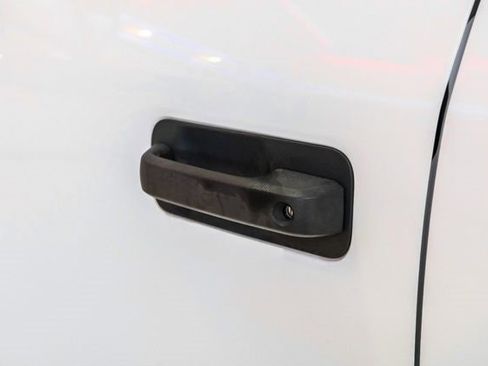 Used 2022 Ford F250 XL w/ Power Equipment Group image 39