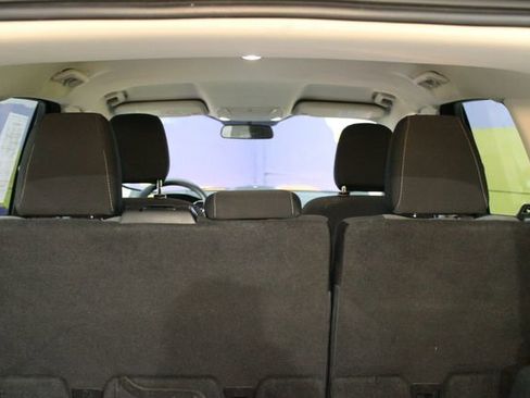 Used 2019 Ford Escape SE FWD image 15