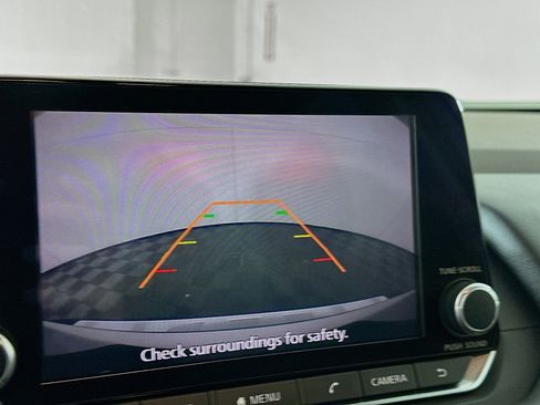 Used 2022 Nissan Rogue SV image 22