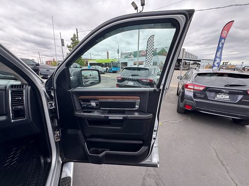 Used 2014 RAM 1500 Laramie w/ Convenience Group AWD/4WD image 25