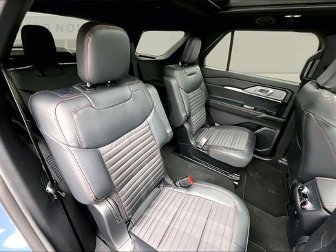 New 2026 Ford Explorer ST-Line w/ ST-Line Street Pack image 11