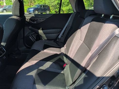 Used 2023 Subaru Outback Premium AWD/4WD image 15