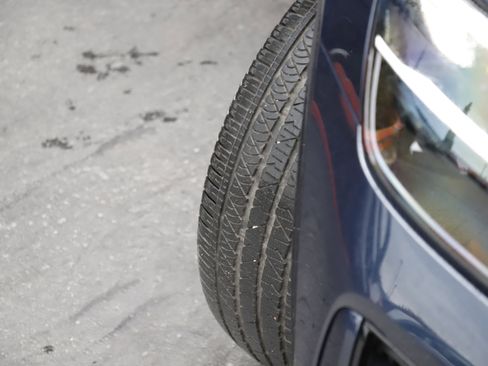 Used 2024 Audi Q8 Premium Plus w/ Premium Plus Package image 3