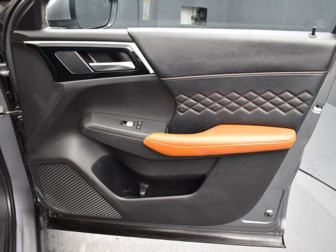 Used 2022 Mitsubishi Outlander SEL image 5