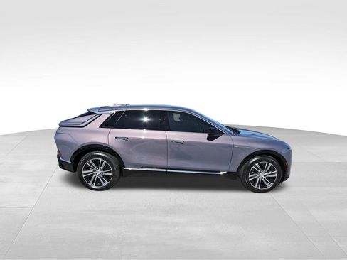 New 2026 Cadillac Lyriq Luxury image 5