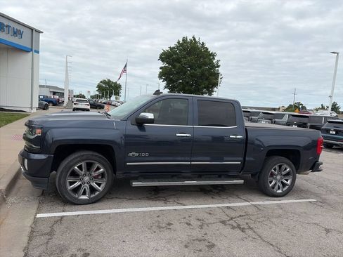 Used 2018 Chevrolet Silverado 1500 LTZ Z71 w/ Centennial Edition AWD/4WD image 2