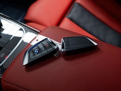 Used 2026 BMW M4 xDrive Competition w/ Executive Package image 15