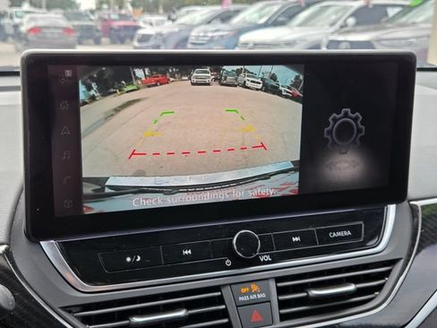 Used 2023 Nissan Altima 2.5 SR w/ SR Premium Package FWD image 25
