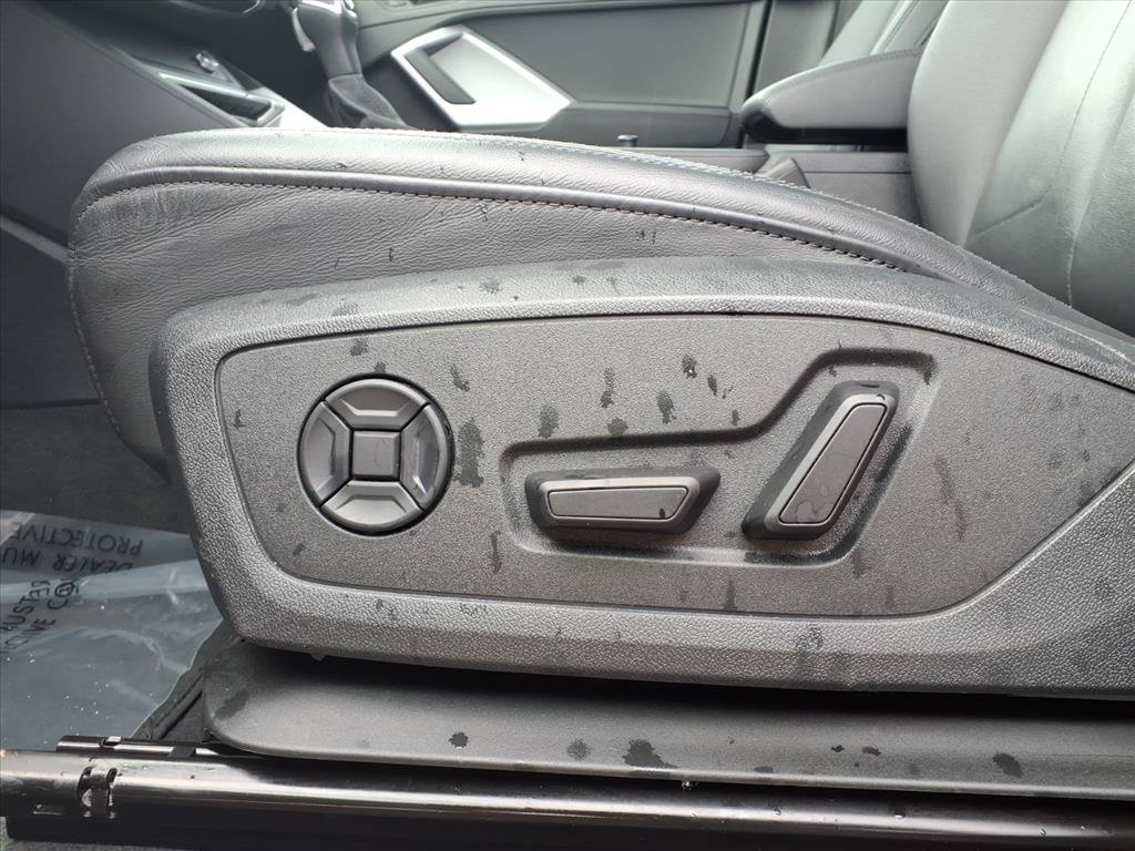 Used 2025 Audi Q3 2.0T Premium AWD/4WD image 24