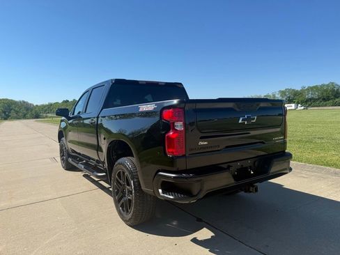 Used 2024 Chevrolet Silverado 1500 Custom Trail Boss w/ Turbomax Blackout Package AWD/4WD image 8