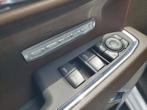 Used 2024 GMC Sierra 1500 Denali w/ Denali Reserve Package image 15