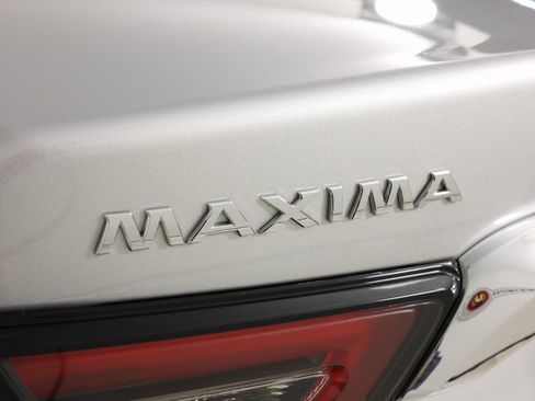 Used 2023 Nissan Maxima SV w/ Floor Mat Group image 43