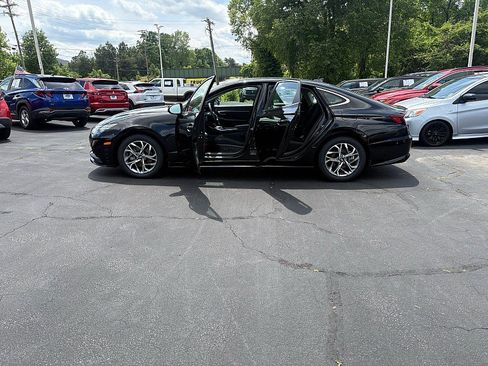 Used 2023 Hyundai Sonata SEL FWD image 8