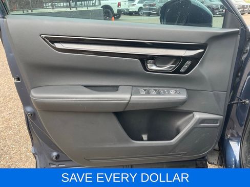 Used 2025 Honda CR-V EX-L image 13