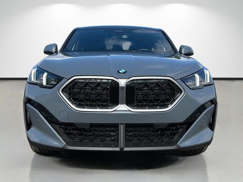 Used 2026 BMW X2 xDrive28i image 8
