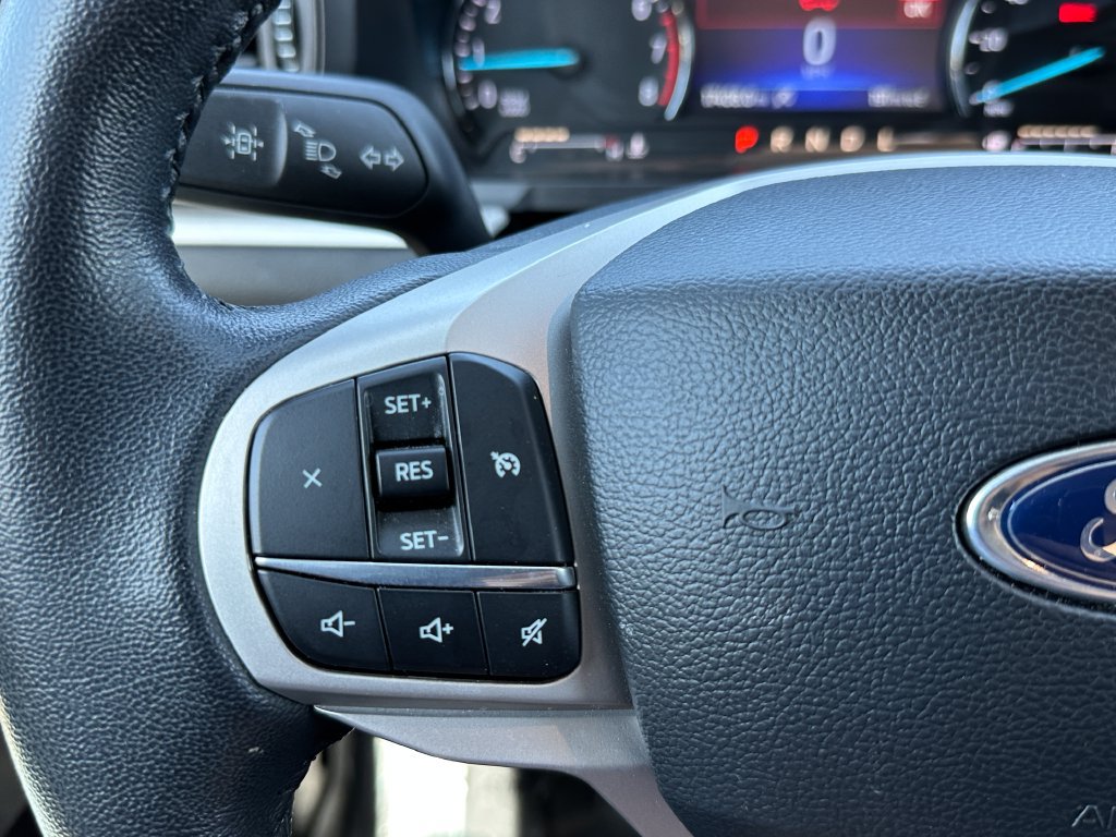 Used 2023 Ford Explorer XLT RWD image 27