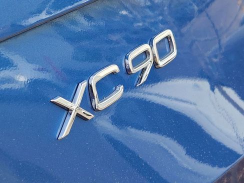 Used 2016 Volvo XC90 T6 R-Design w/ Protection Package Plus image 17