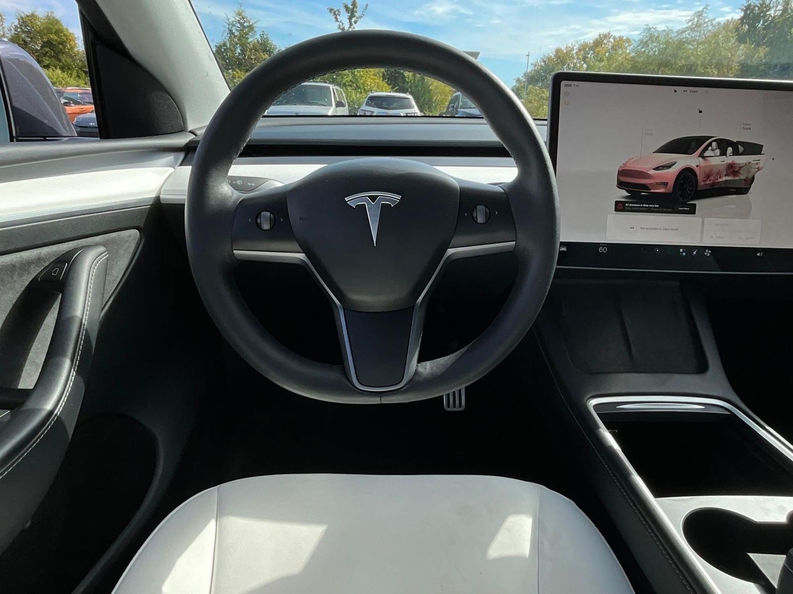 Used 2023 Tesla Model Y Performance AWD/4WD image 8