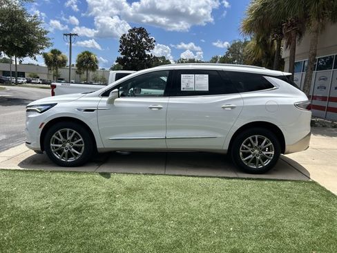 Used 2022 Buick Enclave Premium FWD image 5