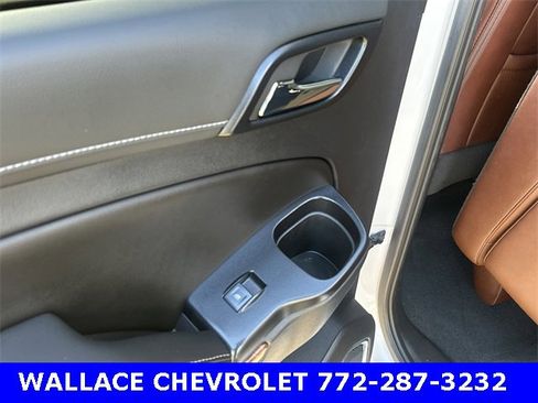 Used 2020 Chevrolet Suburban Premier w/ Premier Plus Edition image 11
