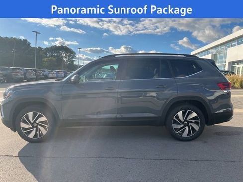 New 2026 Volkswagen Atlas SE image 3