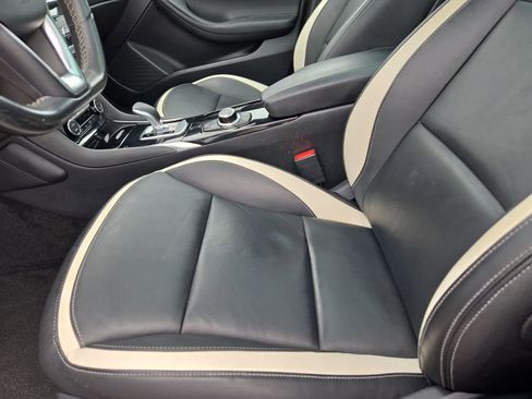 Used 2017 INFINITI QX30 Sport w/ Sport Leather Package FWD image 14