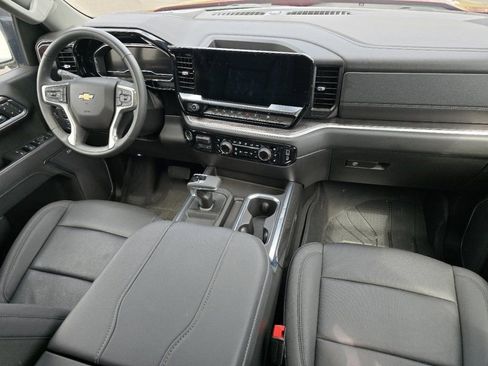 Used 2025 Chevrolet Silverado 1500 LTZ w/ LTZ Convenience Package II AWD/4WD image 18