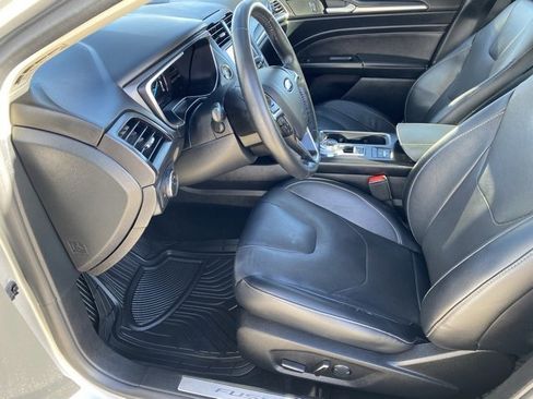 Used 2017 Ford Fusion Titanium image 10