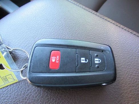 Used 2024 Toyota 4Runner Limited RWD image 31